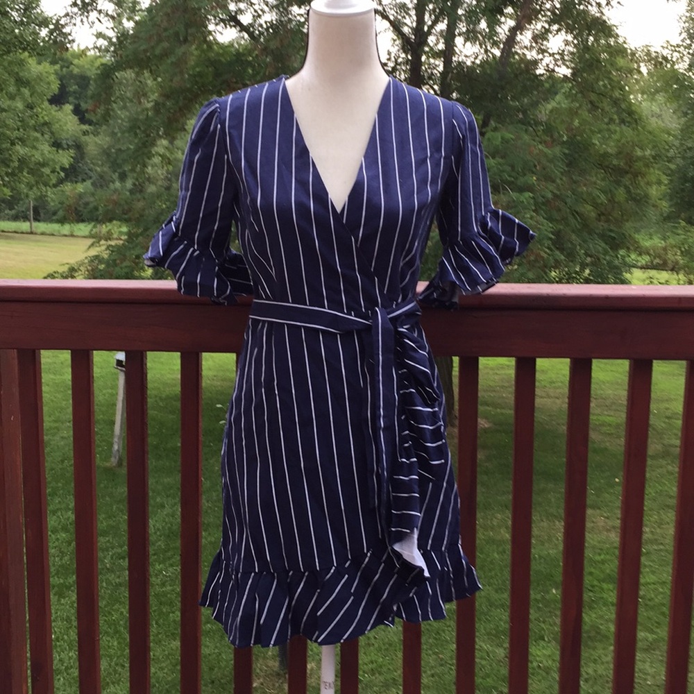 Wayfair size small wrap dress